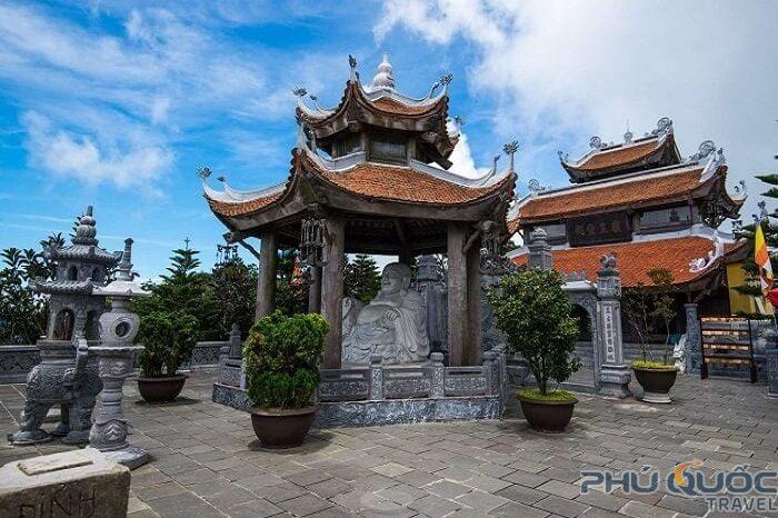 Đền Lĩnh Chúa Linh Từ Bà Nà Hills