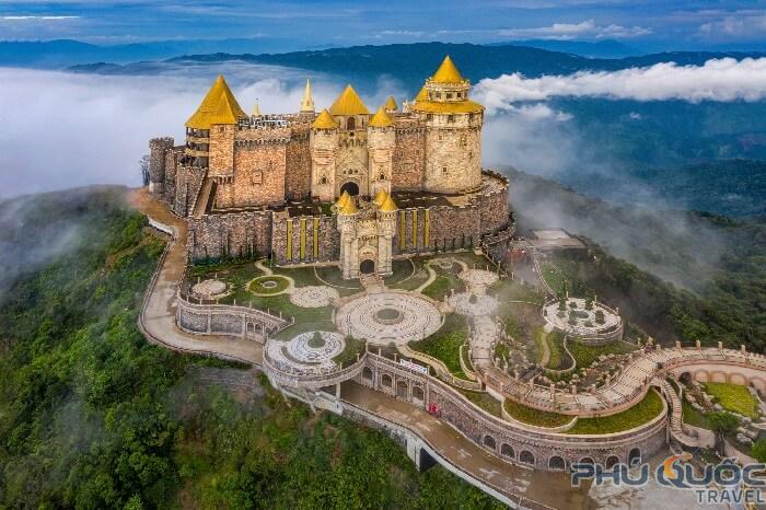Lâu đài Mặt Trăng Bà Nà Hills